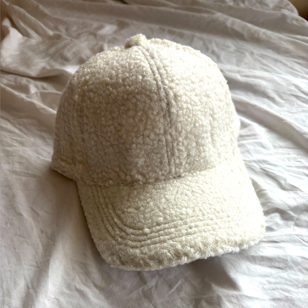 Cozy Cream Sherpa Cap fall winter stylish, warm, fuzzy brand, new hat